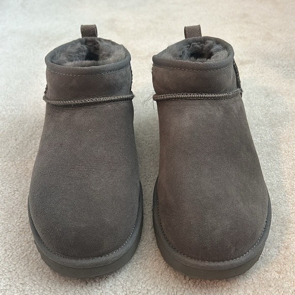 Ugg ultra mini grey - Picture 3 of 8